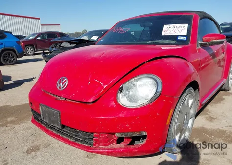 2015 Volkswagen Beetle 1.8T z USA, uszkodzony, nr VIN 3VW507ATXFM812075